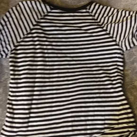 Shirt - Picture 6 of 7